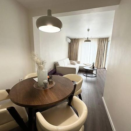 New Luxury Furnished Apartment - Beach, Varna Center & Fast Wi-Fi 외부 사진