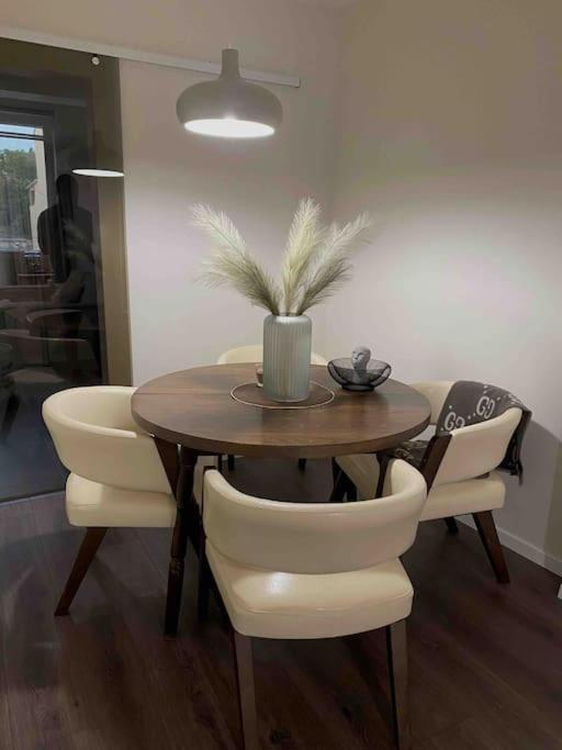 New Luxury Furnished Apartment - Beach, Varna Center & Fast Wi-Fi 외부 사진